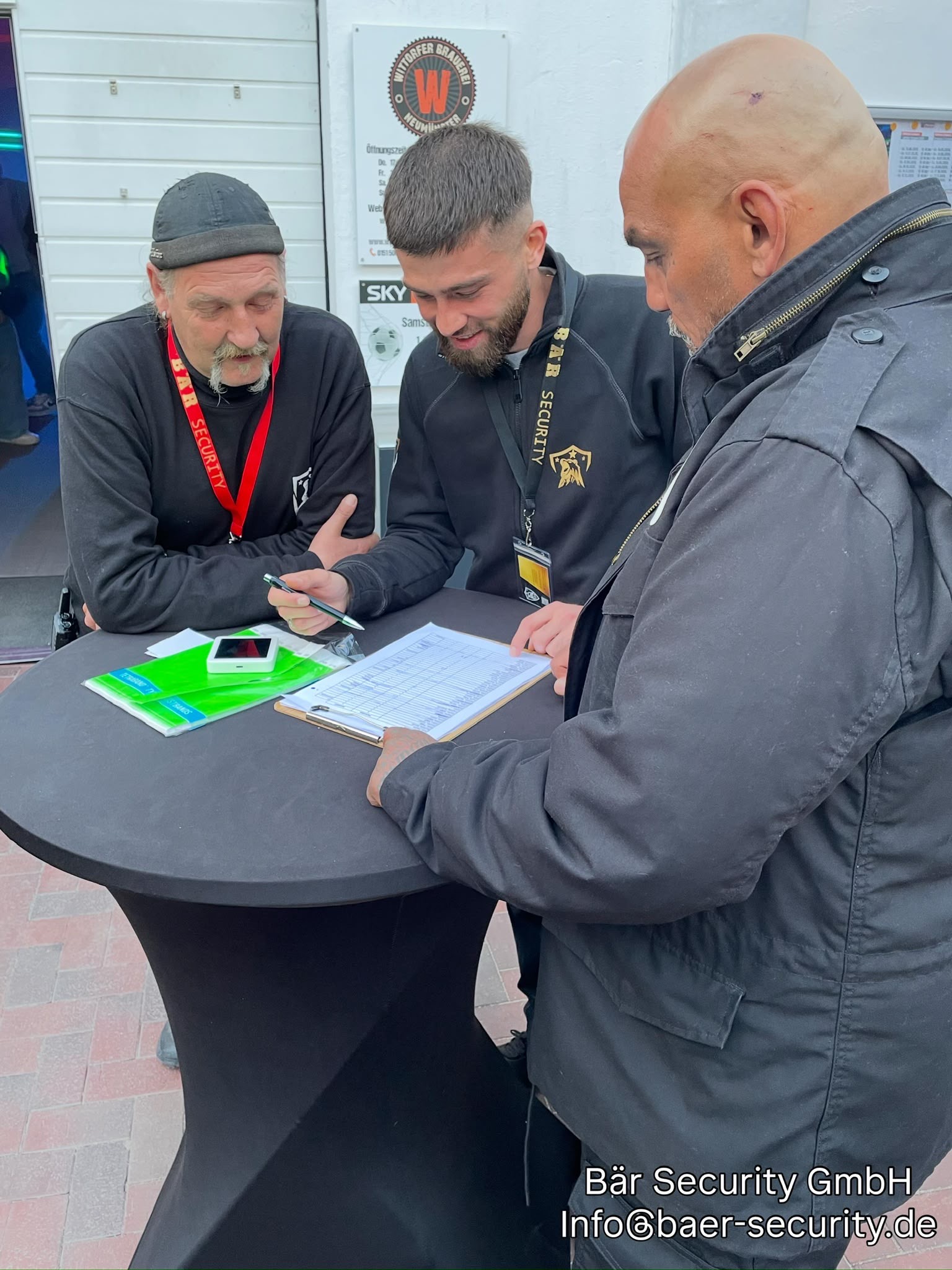 Veranstaltungsschutz — BÄR SECURITY